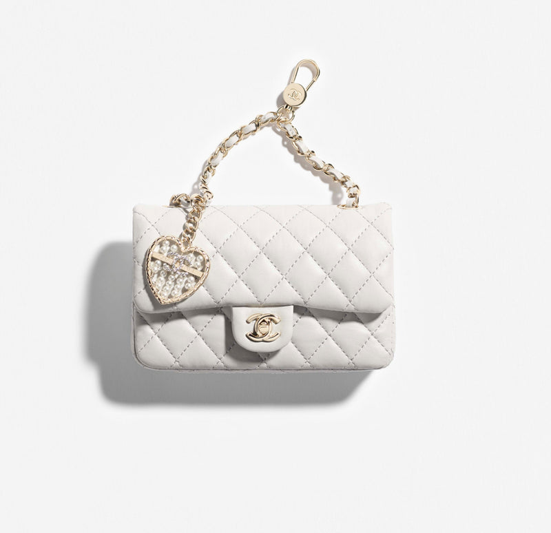 2025/26 Métiers d’art Classic Mini Bag with hook
