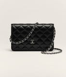 Classic Wallet on Chain Black