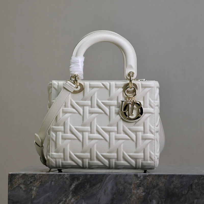 Lady handbag White Embossed Quilted Pattern