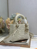 Lady Handbag White Embossed Diamond Pattern