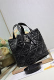 Medium-sized Toujours Vertical Handbag Waxed Black