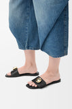 Pebble slide in soft calfskin
