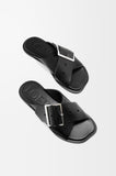 Petal Belt flat sandal in vegetable-tanned calfskin