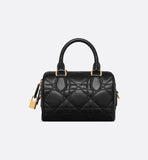 Groove 20 Bag Black Macrocannage Calfskin