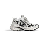 WOMEN'S RUNNER GRADIENT SNEAKER IN WHITE/BLACK