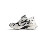 WOMEN'S RUNNER GRADIENT SNEAKER IN WHITE/BLACK