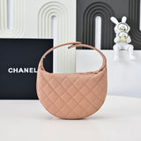 Quilted Circle Pouch Bag Nude AP4584