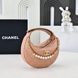 Quilted Circle Pouch Bag Nude AP4584