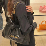22 Bag Handbag Black Shiny Calfskin AS4486