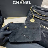 22 Small Handbag AS3260 in Black Velvet