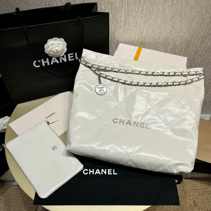 CC 22 Small Handbag Shiny Calfskin AS3260 White Silver