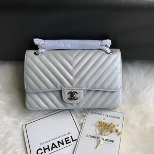 CC Chevron Caviar Calfskin Classic Flap Bag A01112