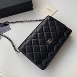 Classic Lambskin Wallet On Chain WOC AP0250