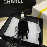 Enamel Handle Clutch with Chain in Grained Calfskin AP2758