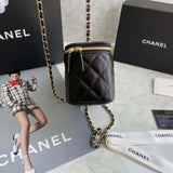 Mini Vanity Case With Chain AP1472