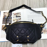 Quilted Caviar Clafskin Waist Bag S0929