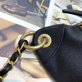 Quilted Caviar Clafskin Waist Bag S0929