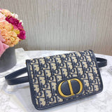 30 Montaigne 2-In-1 Pouch S2086