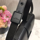 30 Montaigne Bag Grained Calfskin M9203