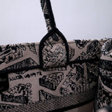 Book Tote Beige and Black Plan de Paris Embroidery