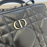 Caro Box Bag With Chain Black Quilted Macrocannage Calfskin S5140
