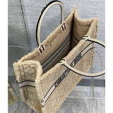 Large Book Tote Beige Cannage Shearling M1286