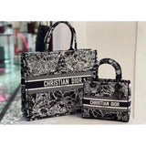 Medium Lady D-Lite Bag Black and White Around the World Embroidery M0565