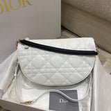 Medium Vibe Hobo Bag M7201 White Cannage Lambskin
