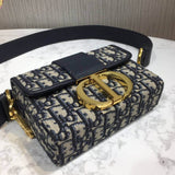 Oblique 30 Montaigne Box Bag M9204