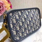 Oblique Camera Bag S5700