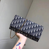 Oblique Clutch with Chain Bag S5401