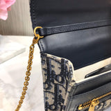 Oblique Clutch with Chain Bag S5401