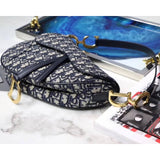 Oblique Saddle Bag M0446