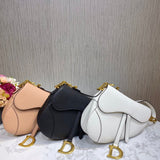 Saddle Bag in Grained Calfskin M0446