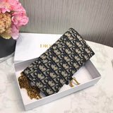 Saddle Long Wallet On Chain S5614