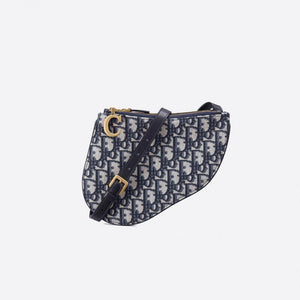 Christian   Saddle Oblique Clutch S5642