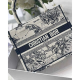 Small Book Tote Bag 26cm Latte Toile De Jouy Zodiac Embroidery Beige