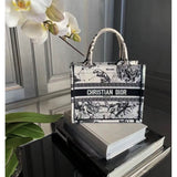 Small Book Tote Bag 26cm Latte Toile De Jouy Zodiac Embroidery Beige