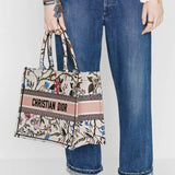 Small Book Tote Multicolor Rosa Mutabilis Embroidery M1296