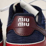 Gymnasium technical fabric and suede sneakers