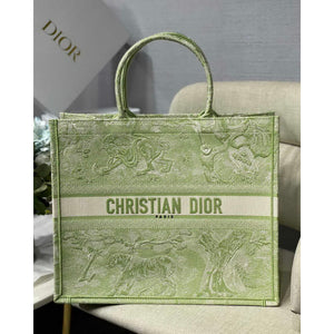   Book Tote Lime Toile de Jouy Reverse Embroidery M1286