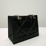 Medium Essential Tote Bag M8721
