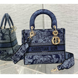 Medium Lady D-Lite Bag Denim Blue Toile de Jouy Embroidery M0565