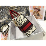 Medium Lady D-Lite  amour Bag Latte Multicolor  amour Graffiti Embroidery M0565