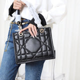 Small Essential Tote Bag M8720