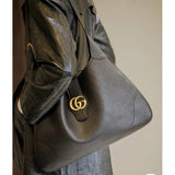 Aphrodite Medium Shoulder Bag 726274