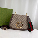 Blondie Medium Shoulder Bag With Round Interlocking G 699210