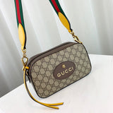 GG Supreme Messenger Bag 476466
