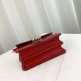 Interlocking Chain Leather Cross Body Bag 510304