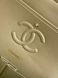 CC 25s off-white pearl cf model